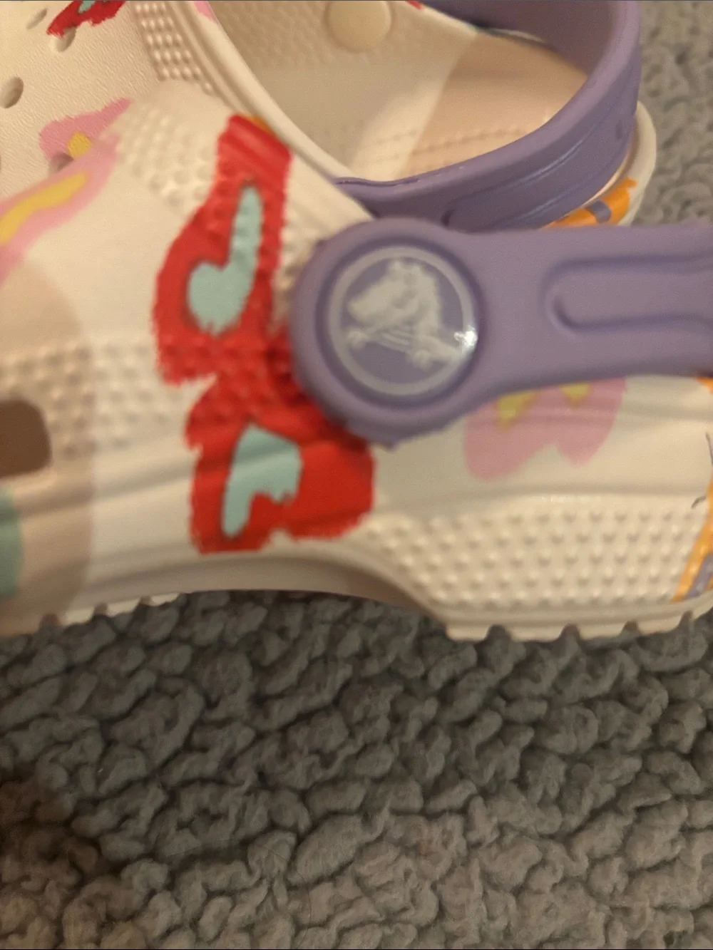 NWOT CROCS White Kids Butterfly & Flower Clogs with Lavender Strap